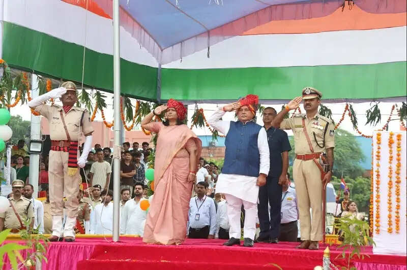 ग्वालियरः जिले में उत्साह, उमंग, हर्षोल्लास व धूमधाम से मना 80वाँ स्वतंत्रता दिवस