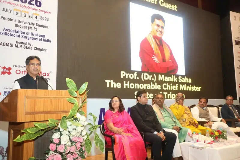 प्रधानमंत्री मोदी के नेतृत्व में भारत हर क्षेत्र में तीव्र गति से बढ़ रहा आगे : डॉ माणिक साहा