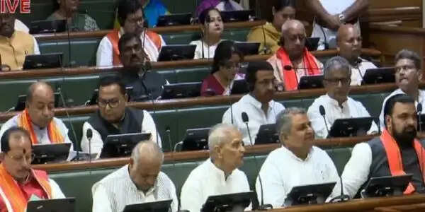 (संशोधित) बिहार विधानसभा में 87 हजार,383 करोड़, 43 लाख का अनुपूरक बजट सदन में पेश,13 विधेयक सदन में पेश