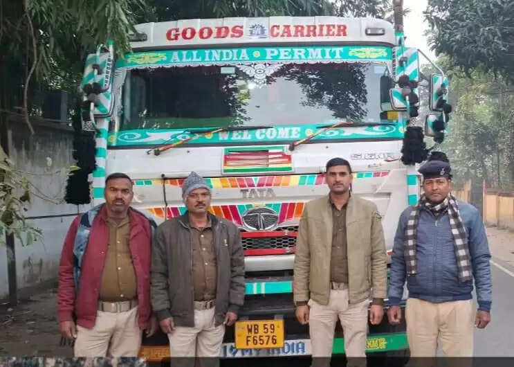 खनन विभाग ने अवैध खनन, परिवहन एवं भंडारण के खिलाफ की कार्रवाई,दो ट्रक जब्त