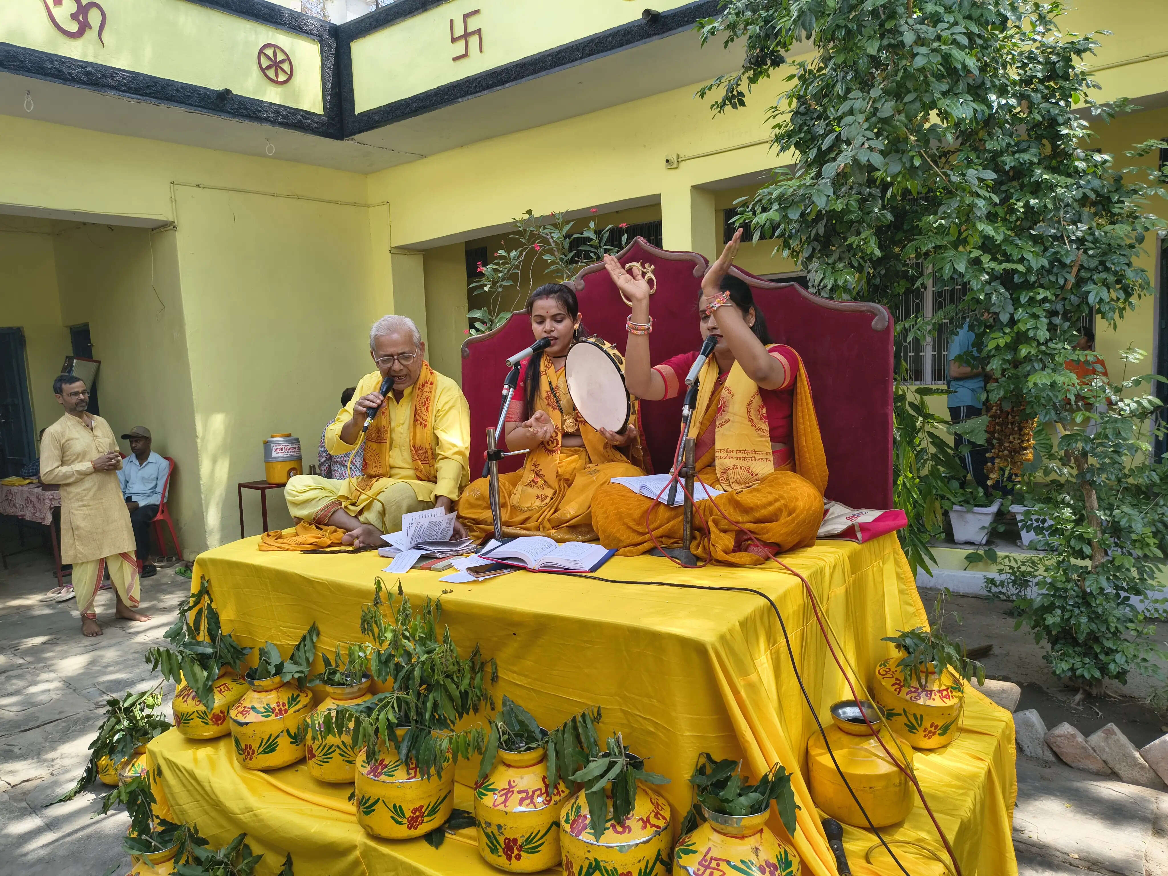 24 कुण्डीय गायत्री महायज्ञ में हुई विश्व कल्याण की कामना