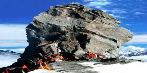 श्रीखंड महोदेव यात्रा खराव माैसम के चलते अगले आदेशों तक स्थगित