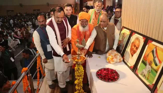 सत्ता के शिखर पर भाजपा का होना कल्याण सिंह की मेहनत का फल: केशव मौर्य