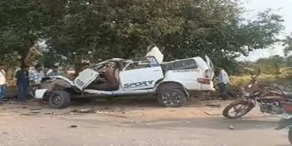 मप्र के&nbsp;नर्मदापुरम-पिपरिया स्टेट हाइवे पर हादसा, पांच लोगों की मौत