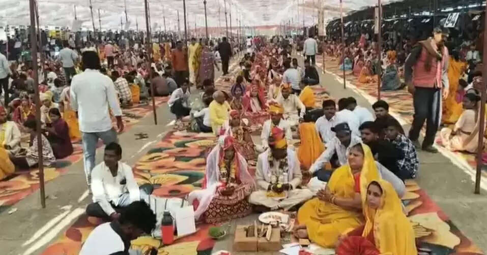 आगरमालवाः विशाल सामूहिक विवाह सम्मेलन में हुई 551 जोड़ों की शादी
