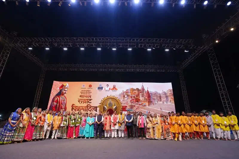 वाराणसी में महानाट्य के मंचन के दूसरे दिन जीवंत हुए सम्राट विक्रमादित्य के जीवन से जुड़े प्रसंग