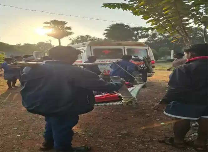 छत्तीसगढ़ के बीजापुर में नक्सलियों की आईईडी विस्फाेट से एक महिला घायल