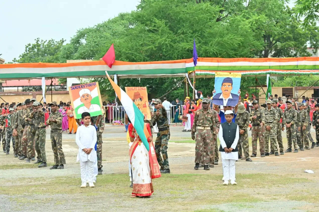 स्वतंत्रता दिवस समारोह का हुआ अंतिम पूर्वाभ्यास