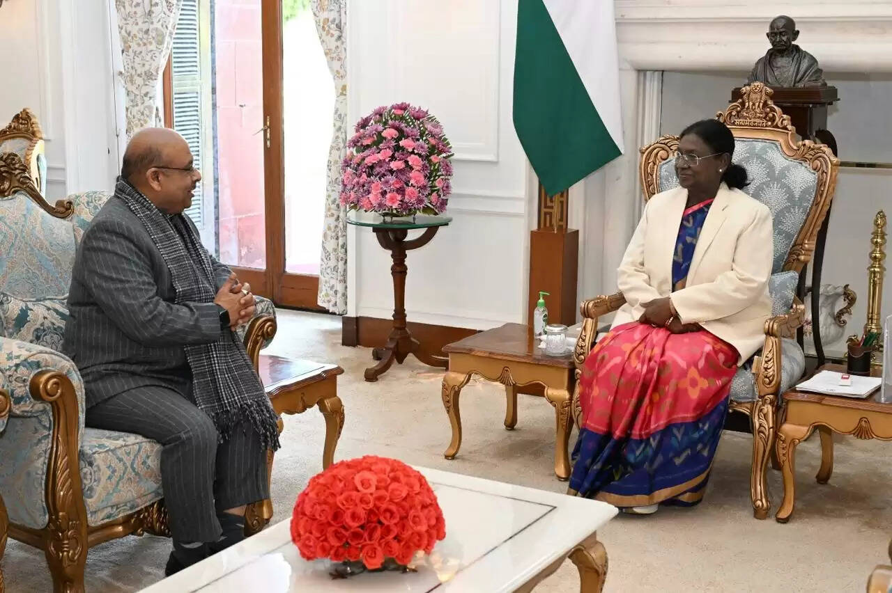 राष्ट्रपति से दिल्ली विधानसभा अध्यक्ष ने की मुलाकात