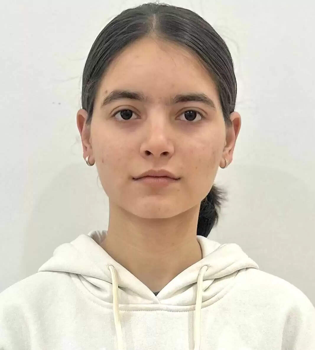 मंडी के पैड़ी की श्रेजल गुलेरिया बनी भारतीय वायुसेना में फ्लाइंग ऑफिसर