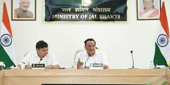 जल शक्ति मंत्री ने जल संसाधन परियोजनाओं की समीक्षा कर काम में तेजी लाने के दिए निर्देश
