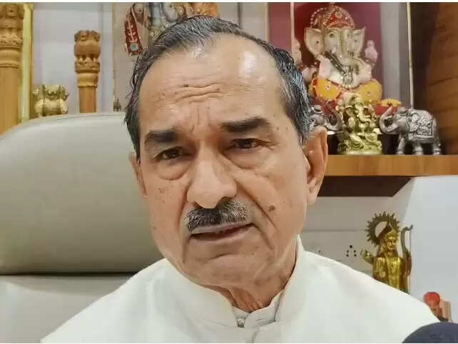 कांग्रेसी नेताओं को झूठ और भ्रम फैलाने की बजाय अपनी विफल नीतियों पर देना चाहिए जवाब: मदन राठौड़