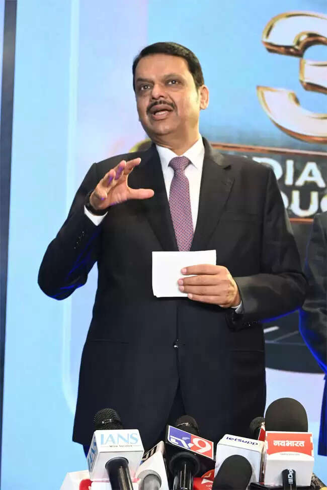 नवी मुंबई में एक एआई प्रौद्योगिकी शिक्षा शहर स्थापित किया जाएगा: देवेंद्र फडणवीस