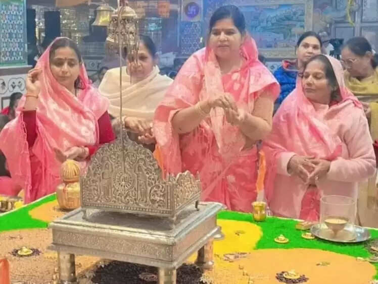 मुरादाबाद में धूमधाम से मनाया भगवान चंद्र प्रभु का 108 वां स्थापना दिवस