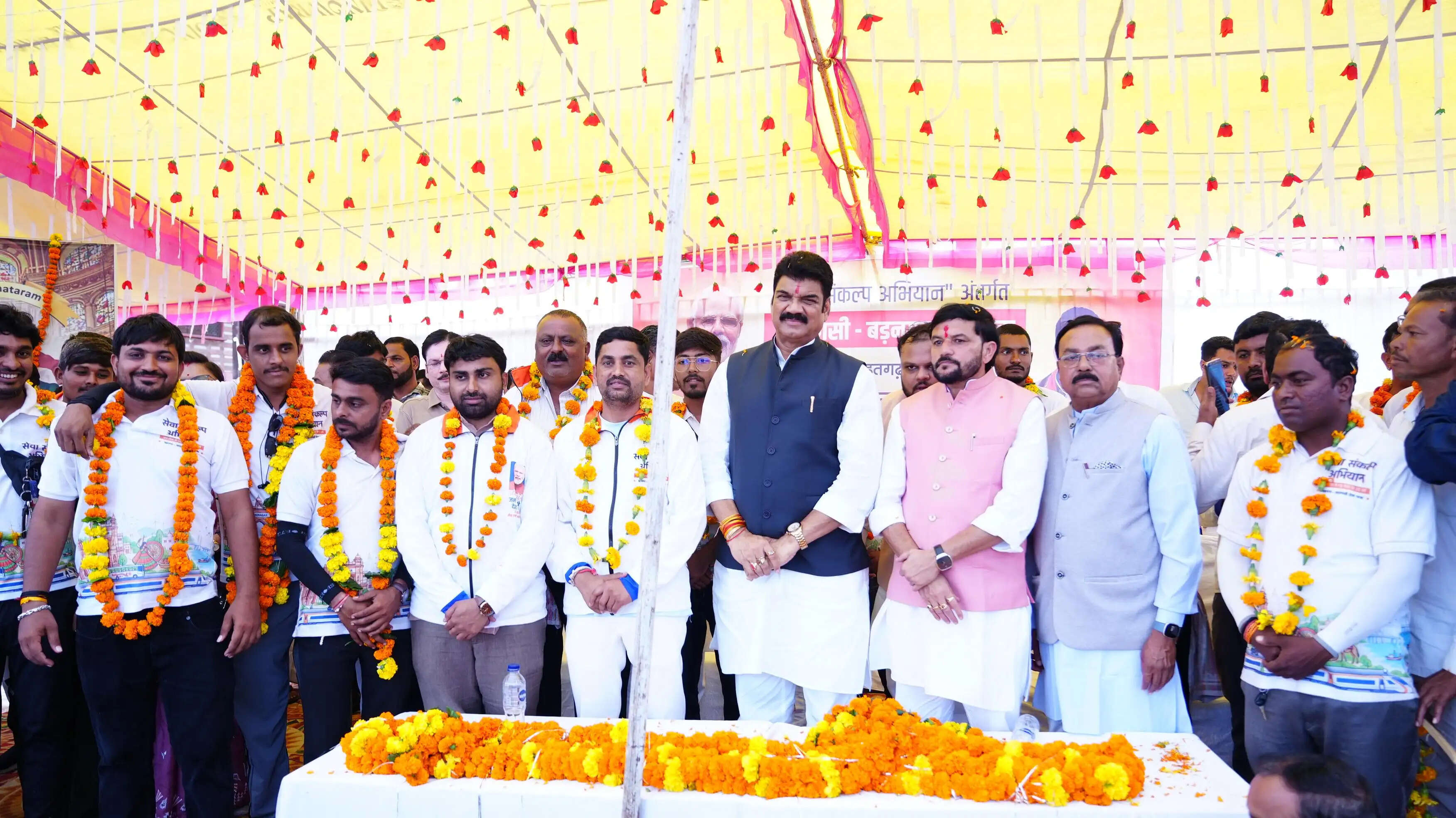 सागरः 'सेवा संकल्प यात्रा' पहुंची राहतगढ़, मंत्री गोविंद सिंह राजपूत ने किया भव्य स्वागत