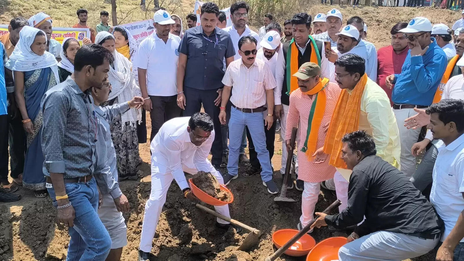 अनूपपुर: जल ही जीवन का आधार है, इसकी हर बूंद सहेजें- मंत्री दिलीप अहिरवार