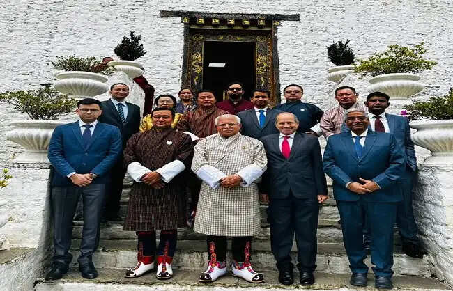 मनोहर लाल ने बुनियादी ढांचे और विकास सहयोग पर महत्वपूर्ण बैठकें कीं, भूटान के सांस्कृतिक स्थलों का किया दौरा