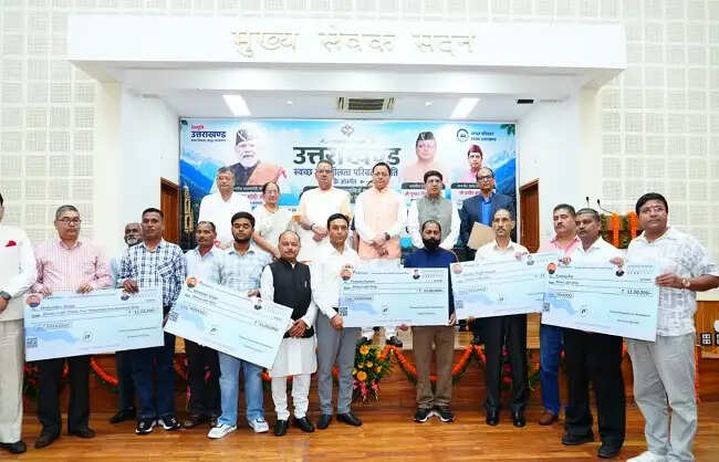 हरित एवं आधुनिक परिवहन व्यवस्था राज्य सरकार की प्राथमिकता : मुख्यमंत्री धामी