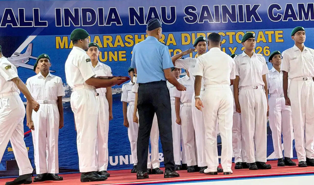 अखिल भारतीय नौ सैनिक शिविर में कैडेट ने दो स्वर्ण सहित चार पदक जीते