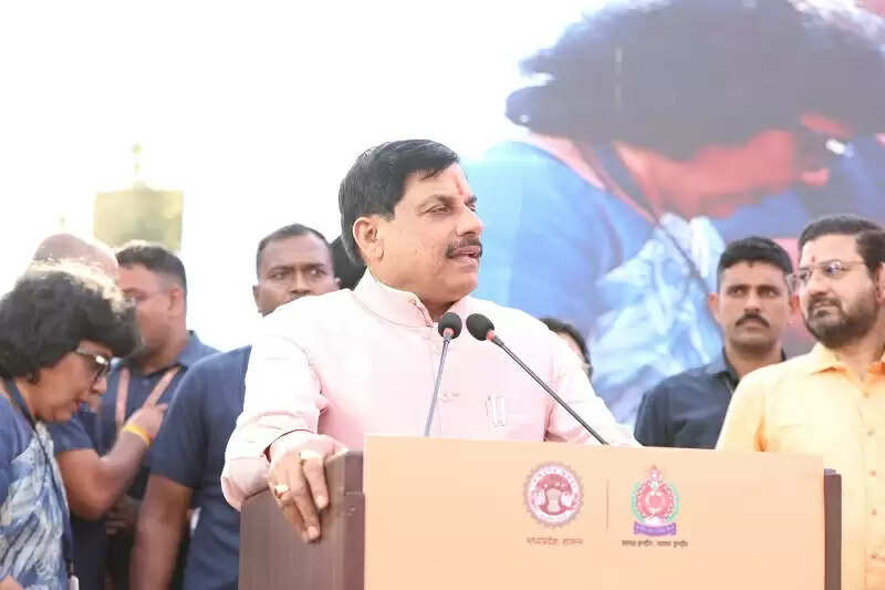 राज्य सरकार दिव्यांगजनों के कल्याण और आत्म सम्मान की रक्षा के लिए प्रतिबद्ध: मुख्यमंत्री डॉ.यादव