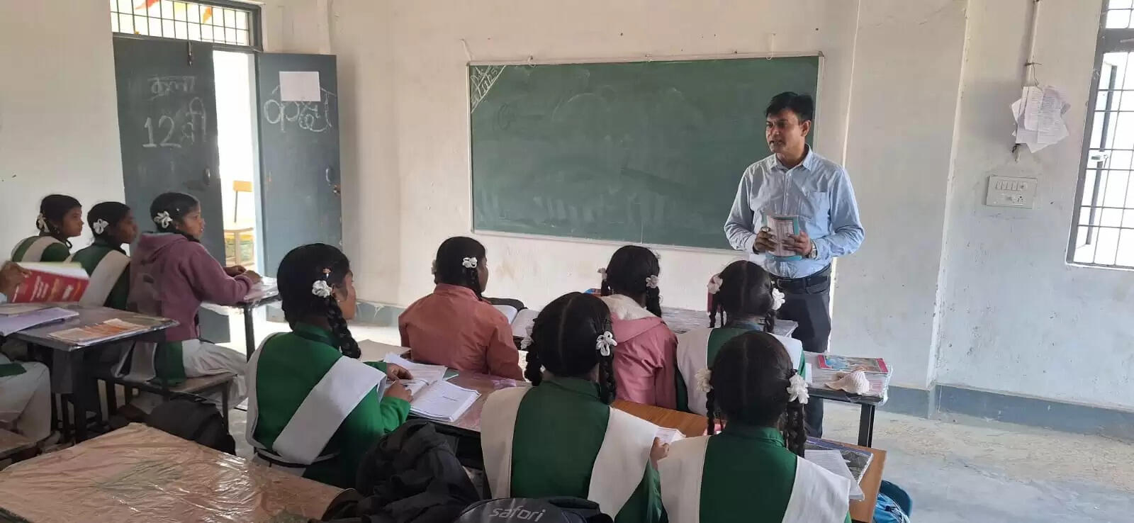 सिमगा के विद्यार्थियों के जीवन में लौटी शिक्षा की नई उम्मीद