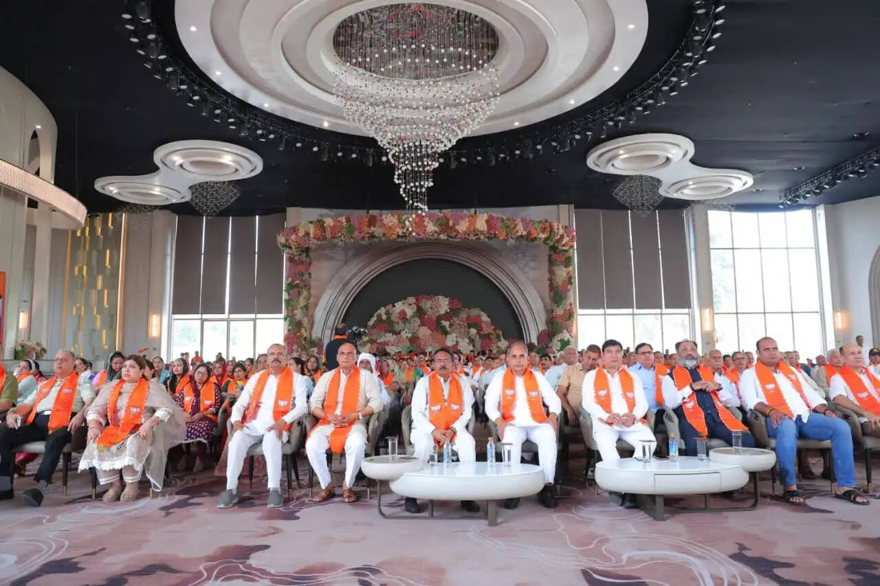 ‘मन की बात’ कार्यक्रम को मुख्यमंत्री,दिल्ली भाजपा अध्यक्ष समेत पार्टी नेताओं ने 6538 स्थानों पर सुना