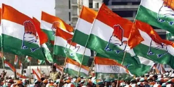 गैस सिलेंडर&nbsp;और पेट्रोल-डीजल की बढ़ी कीमतों पर आज रायपुर में&nbsp;कांग्रेस&nbsp;का&nbsp;प्रदर्शन