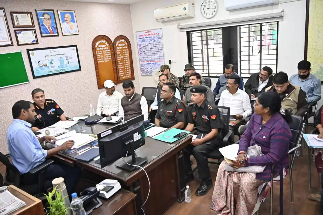 धमतरी में अग्निवीर थलसेना भर्ती रैली की तैयारियां तेज, कलेक्टर ने दिए आवश्यक दिशा-निर्देश