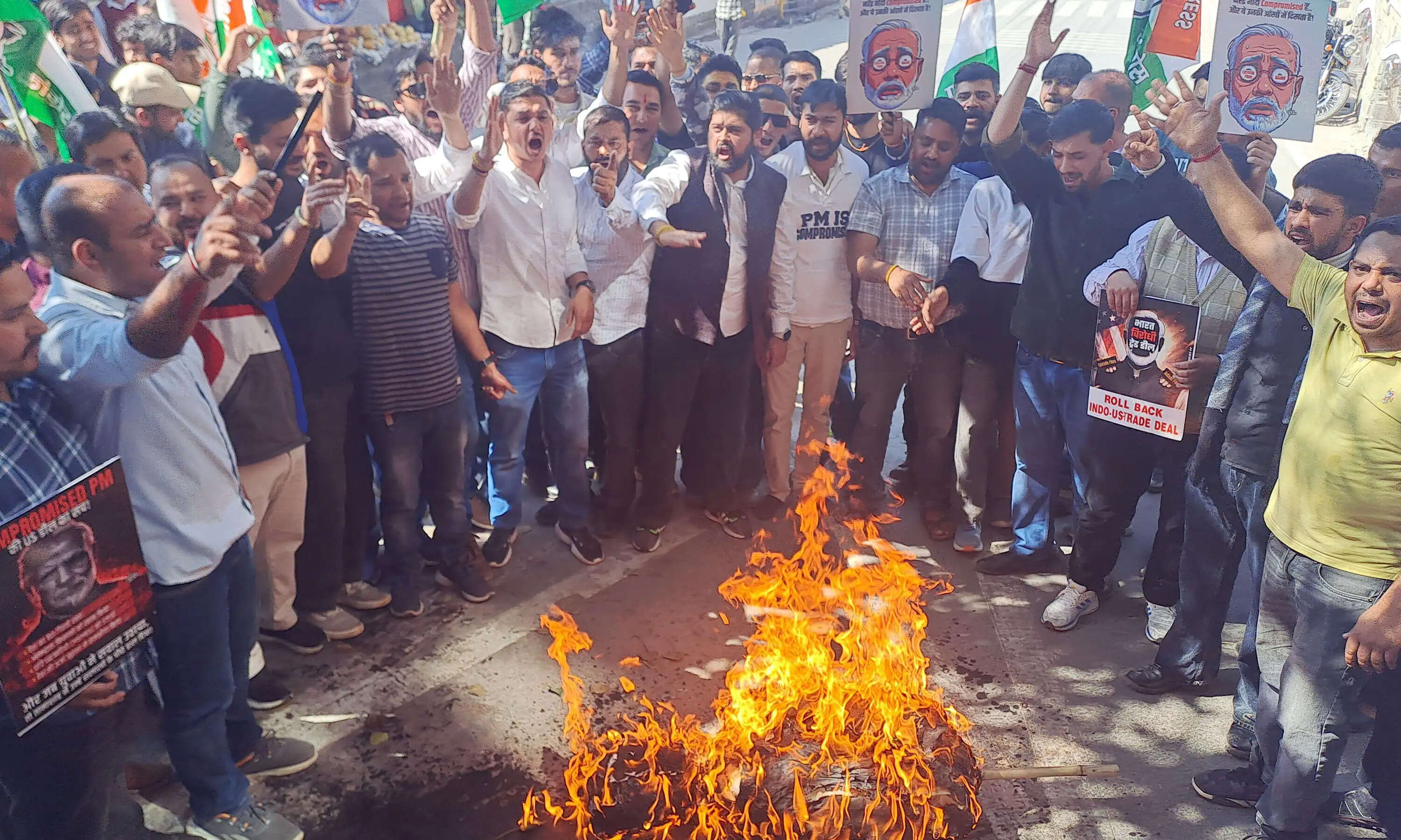 ट्रेड डील के विरोध में युवा कांग्रेसियों नेे किया प्रदर्शन