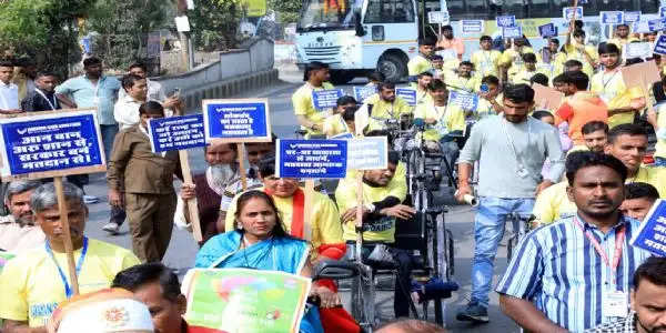 दिव्यांगजनों ने हम भी सक्षम राष्ट्र भी सक्षम का दिया संदेश, ट्राइसाइकिल रैली निकाल जगायी अलख