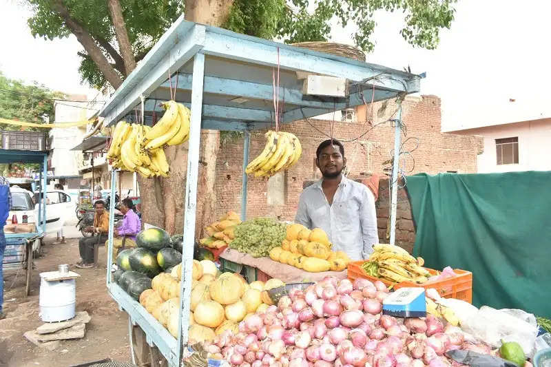 मंदसौरः प्रधानमंत्री स्व-निधि योजना से पथ विक्रताओं के जीवन में आ रहा बदलाव