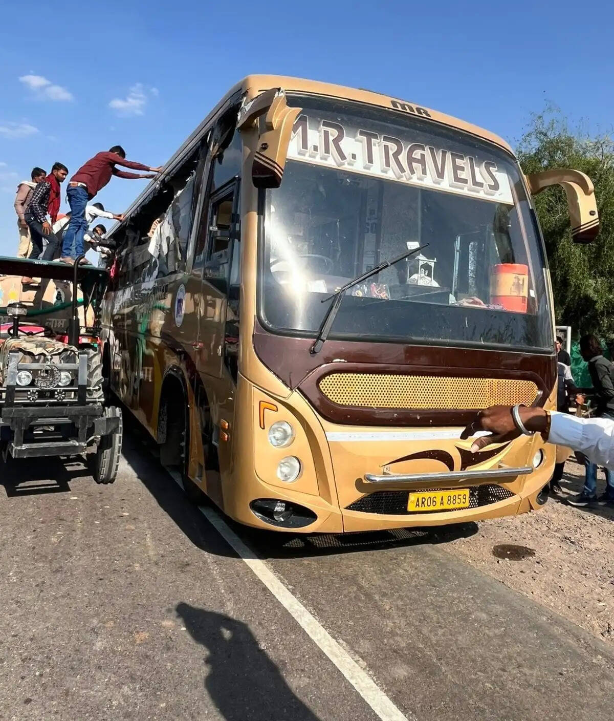 राजस्थान के बालोतरा में भीषण सड़क हादसे में छह लोगों की मौत