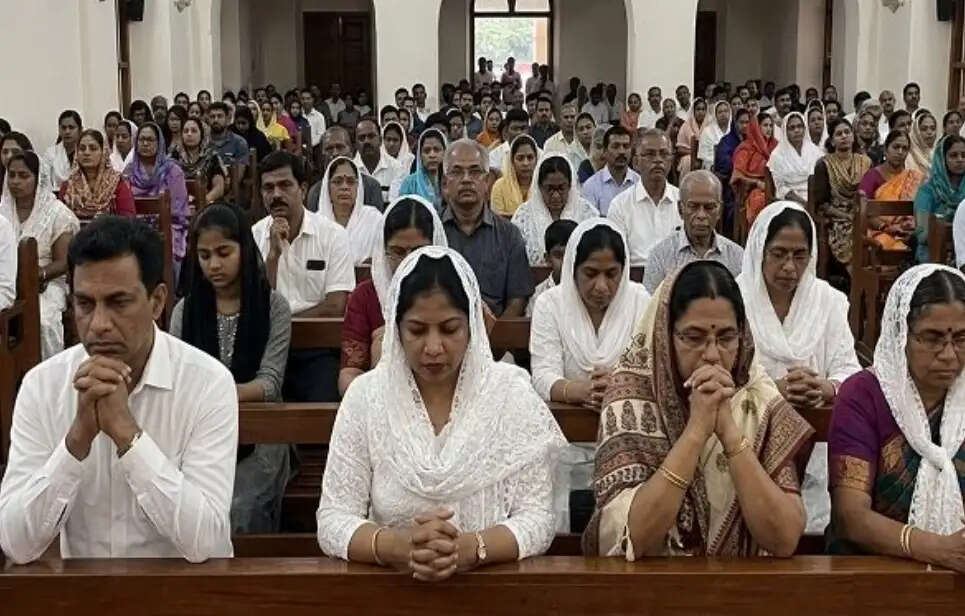 जमशेदपुर में श्रद्धा और सादगी के साथ मना गुड फ्राइडे, चर्चों में उमड़ी भीड़