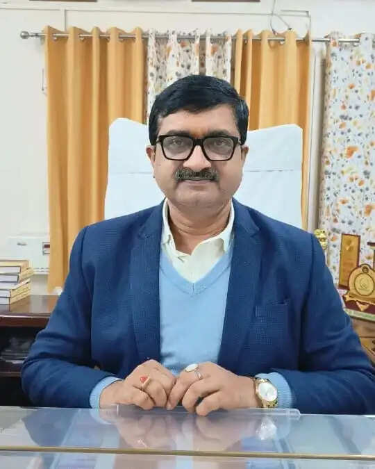 मोहम्मदाबाद ब्लॉक के एसडीएम सदर प्रशाशक नियुक्त