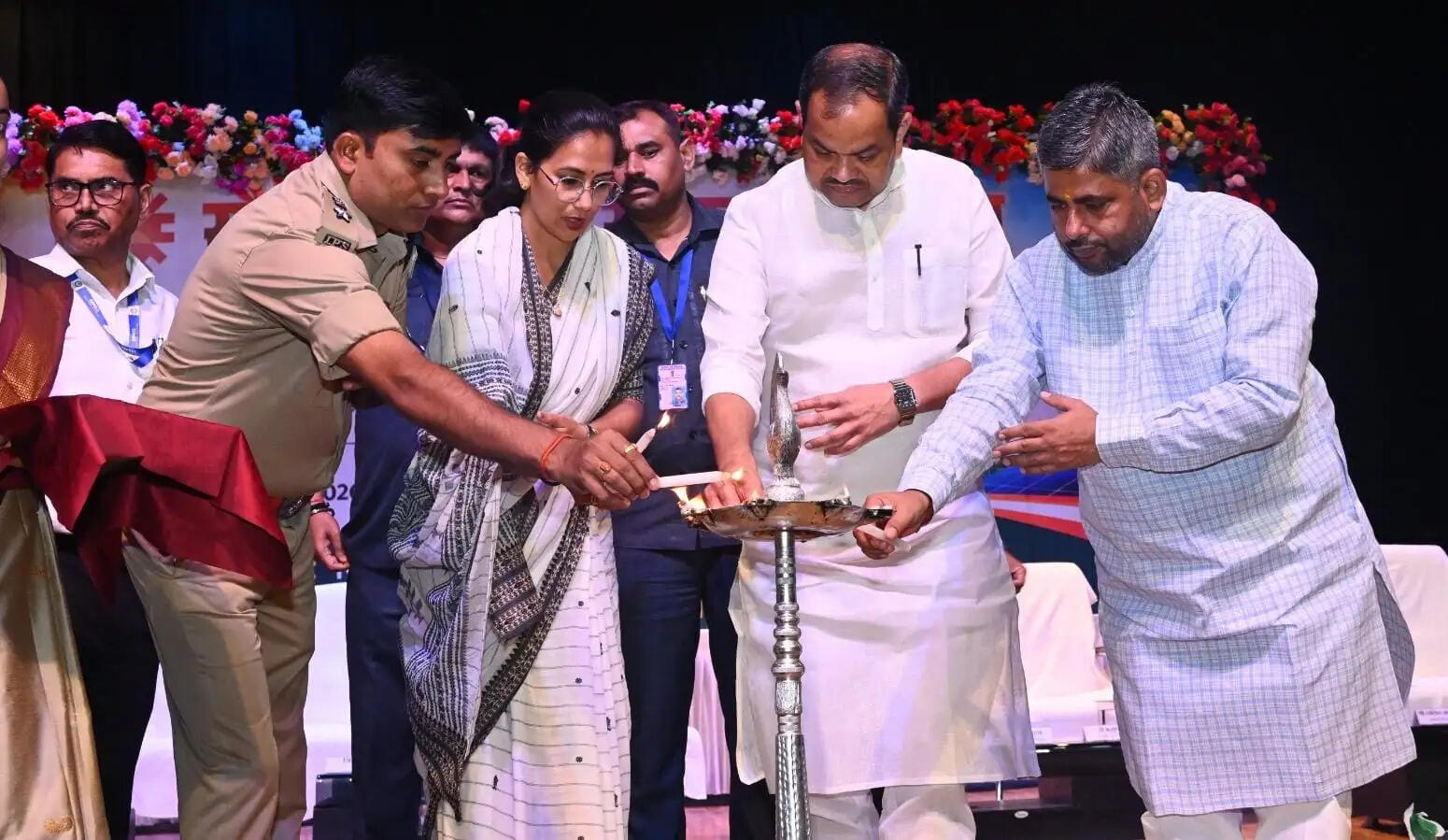 सोलर मेले में उमड़ी भीड़, 111 उपभोक्ताओं ने कराया पंजीकरण, शून्य बिजली बिल वालों को मिला सम्मान