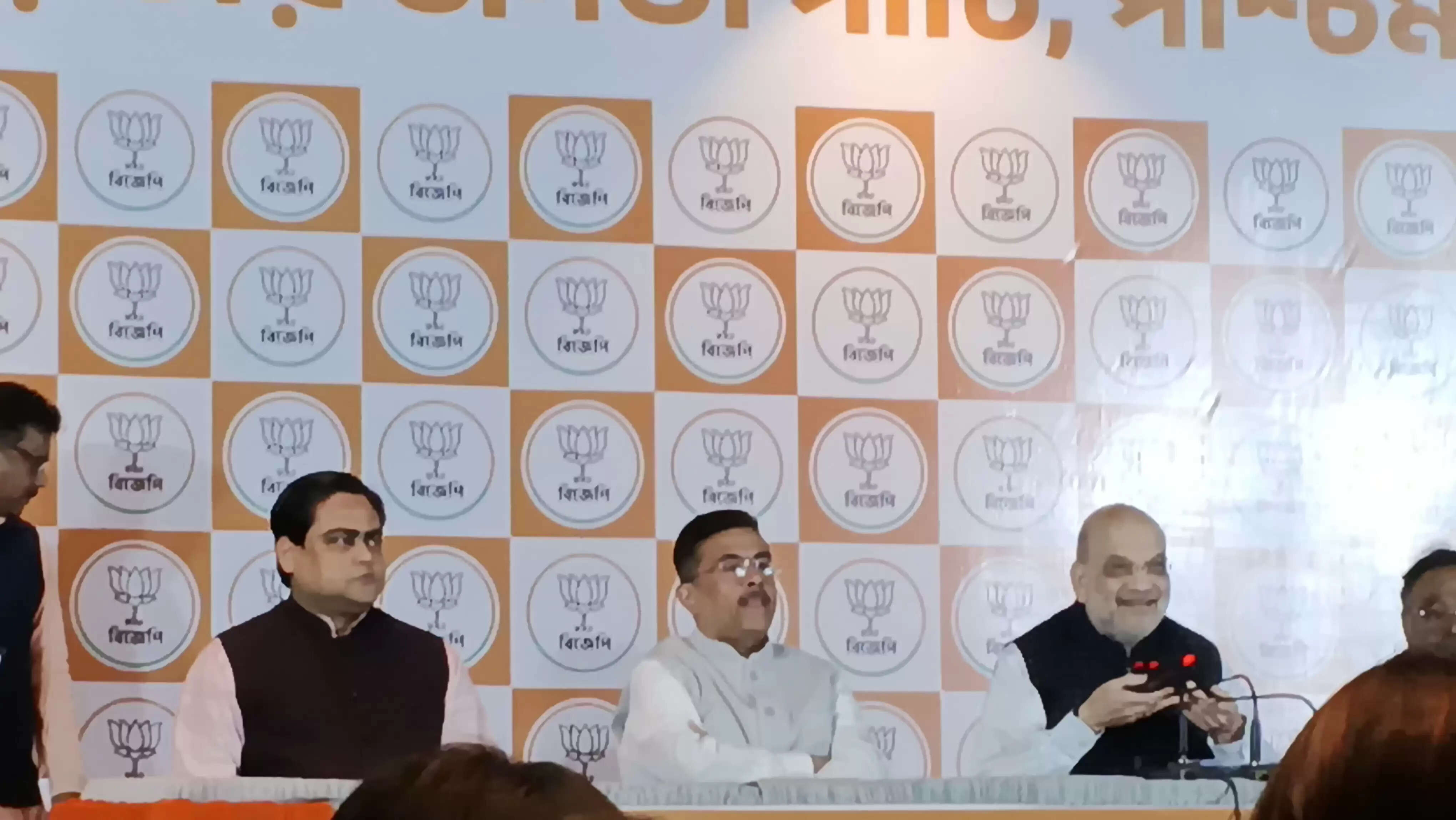 राउंड अप : कोलकाता में केंद्रीय गृह मंत्री अमित शाह का बड़ा हमला, बोले– बंगाल बदलाव के लिए तैयार, 2026 में भाजपा की सरकार तय