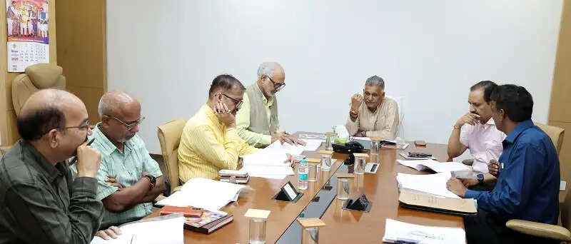 विद्यार्थियों का सर्वांगीण हित हमारी प्राथमिकता : मंत्री परमार