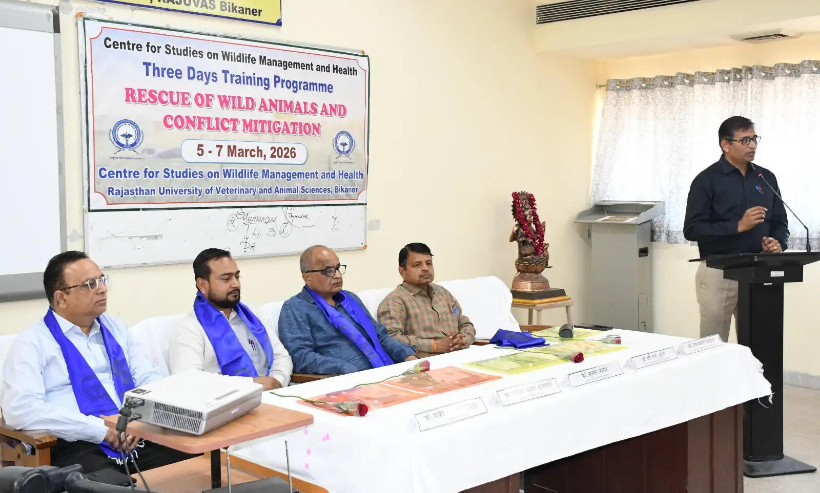 वन्य जीवों के बचाव की तकनीक पर कार्यशाला शुरू