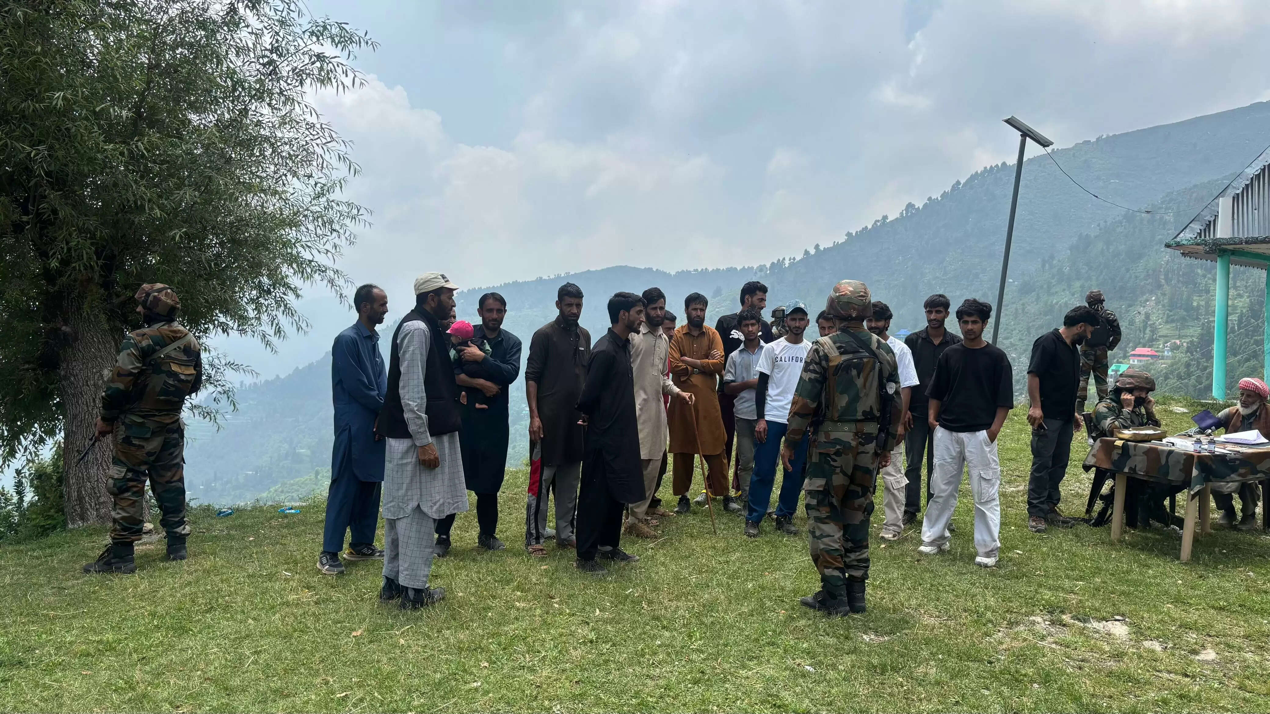 पुंछ के कुलाली गांव में भारतीय सेना द्वारा अमन बैठक का आयोजन