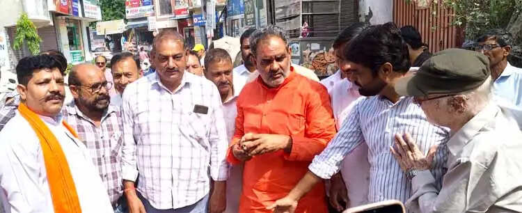 झूठा श्रेय लेने वाली कांग्रेस की विधायक का विकास से नहीं कोई वास्ता: स्वामी यतीश्वरानंद