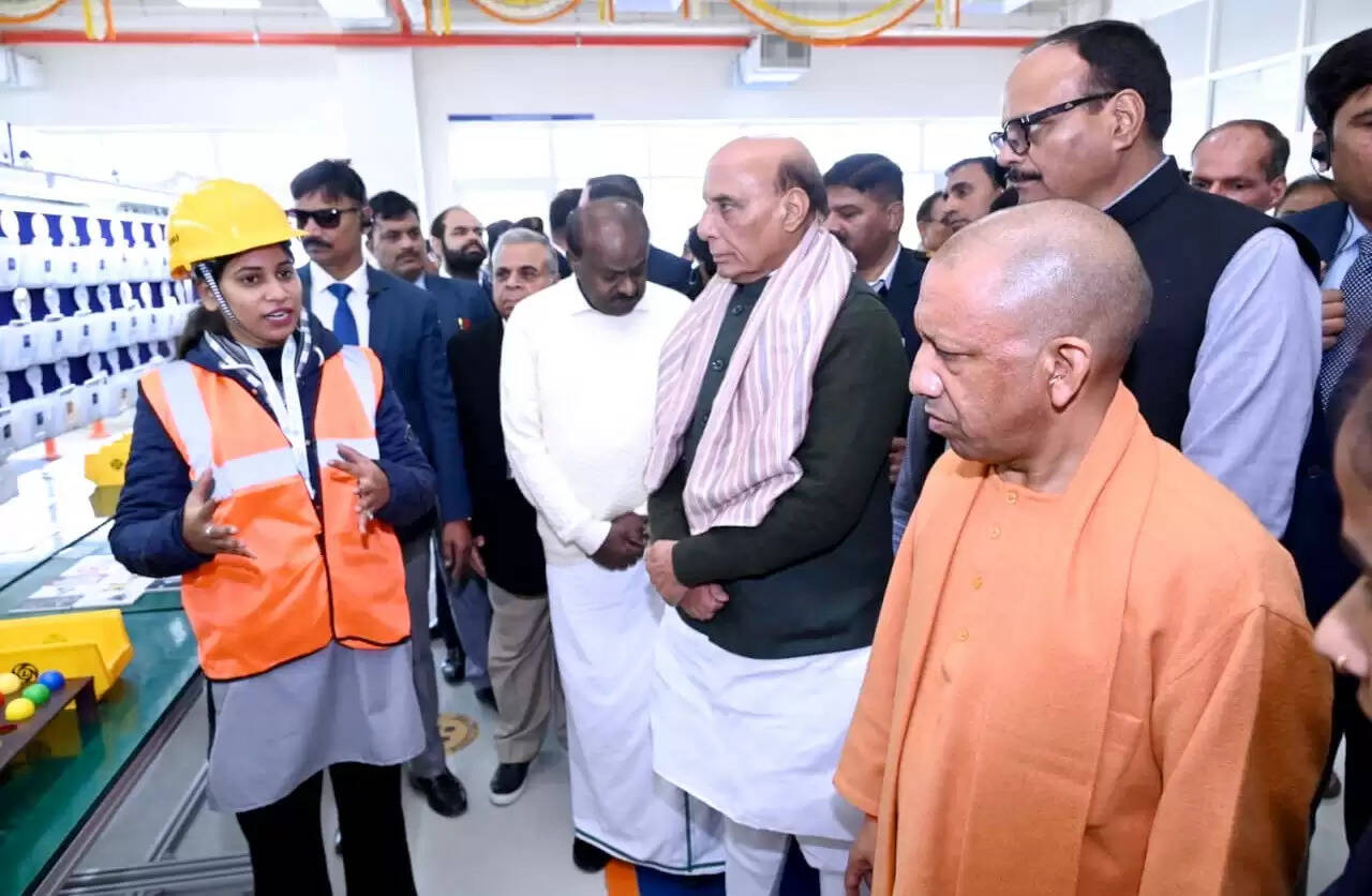 फियरलेस, ईज ऑफ डूइंग और ट्रस्ट ऑफ डूइंग बिजनेस नए यूपी की पहचान : योगी आदित्यनाथ