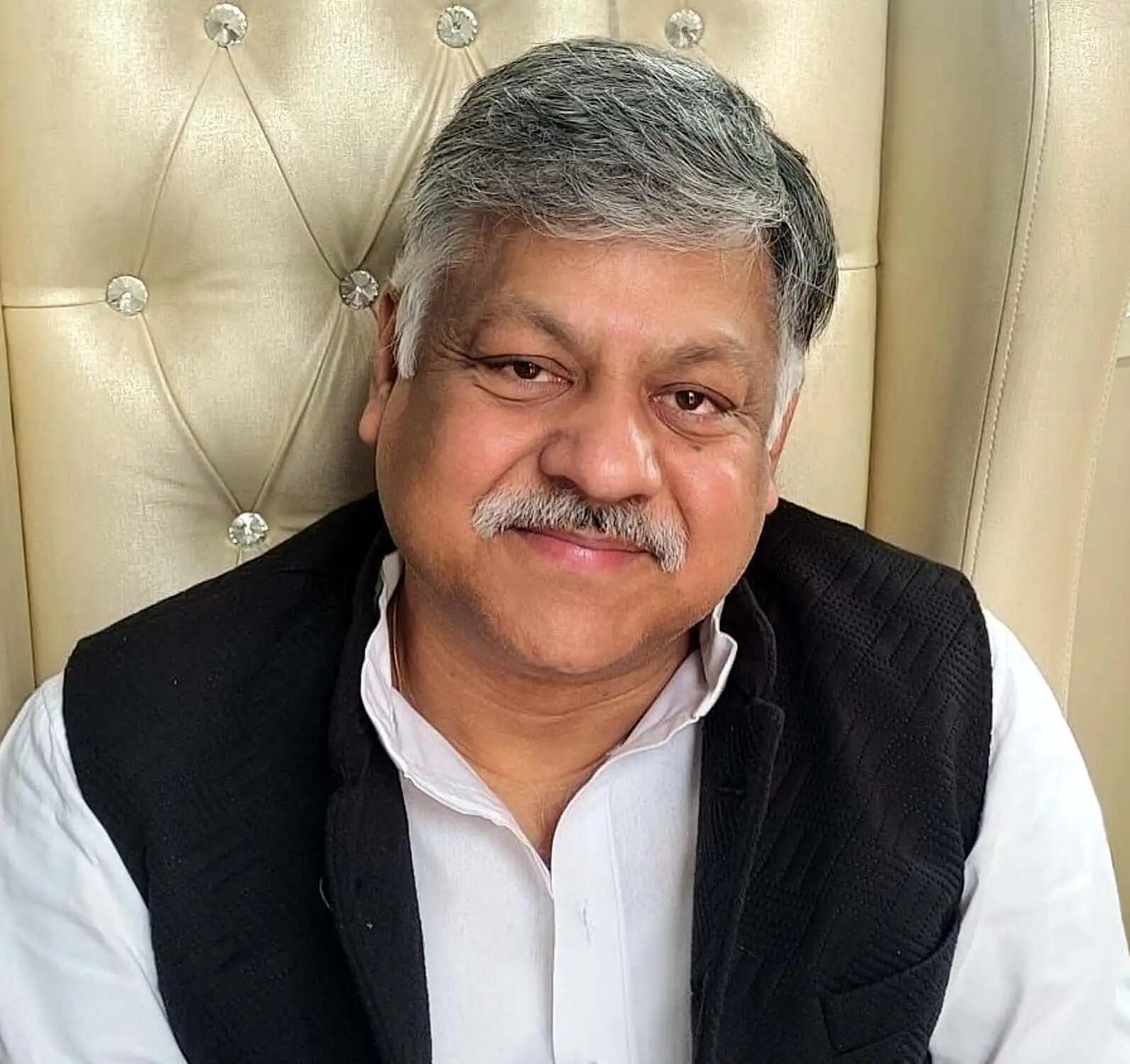 गुरुग्राम: व्यापारियों के अरबों रुपये एसजीएसटी में अटके: अशोक बुवानीवाला