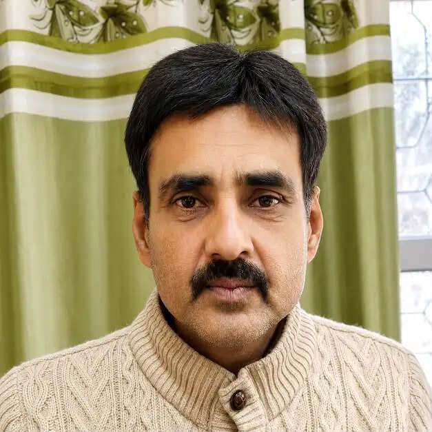 निजी कोचिंग संस्थानों को पंजीकरण करवाना अनिवार्य : उप निदेशक