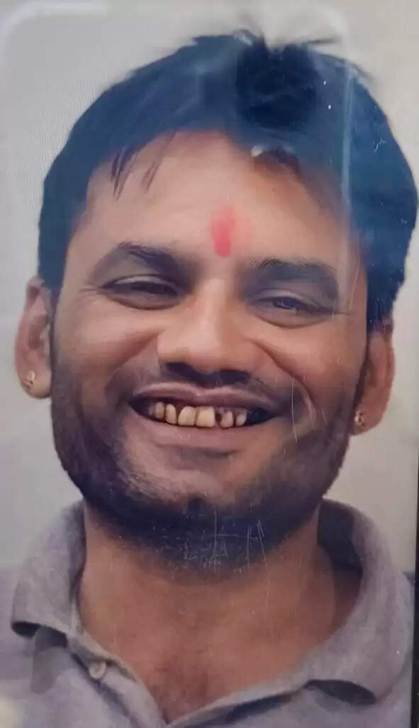 उज्जैनः बोलेरो की टक्कर से बाइक सवार युवक की मौत