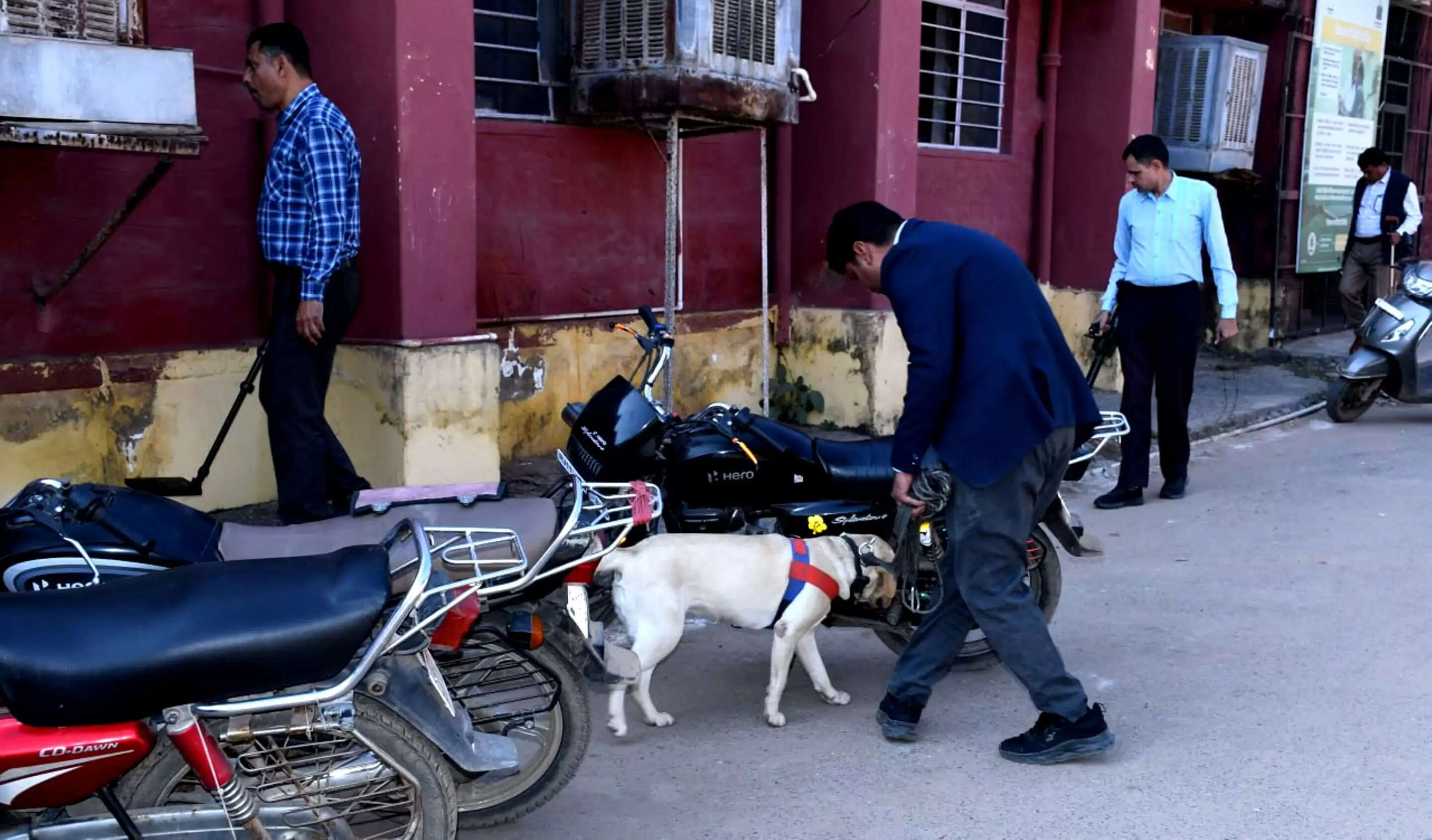 (अपडेट) धौलपुर कलेक्ट्रेट को बम से उडाने की धमकी, जांच के बाद झूठी निकली