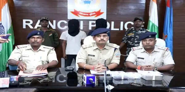 ब्राउन शुगर के साथ दो तस्कर गिरफ्तार