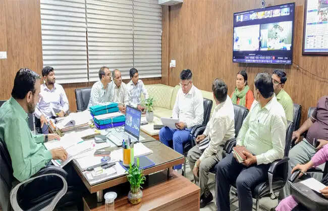 नारनौलः अनाज मंडियों में किसानों की सुविधा सर्वोपरिः कैप्टन मनोज कुमार