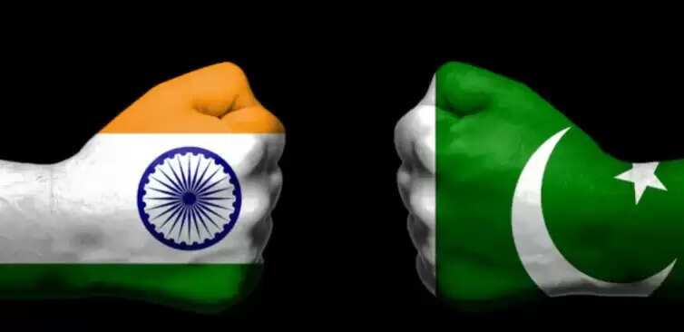 पाकिस्तान पर भारत ने किया ट्रेड स्ट्राइक, पड़ोसी देश से आयात पर पूरी तरह से रोक