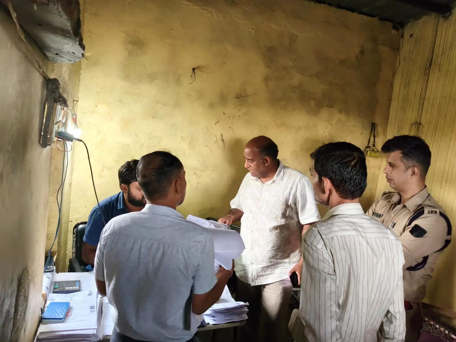 राजगढ़ः मार्केटिंग सोसायटी में न पानी की व्यवस्था, न पर्याप्त हम्माल, कलेक्टर ने जताई नाराजगी