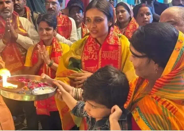 कायमगंज में गणेश महोत्सव में श्रद्धालुओं में दिखा उत्साह, सांस्कृतिक प्रस्तुतियों ने मन मोहा